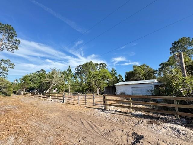 Image 10 of 15 For 21240 142nd Street