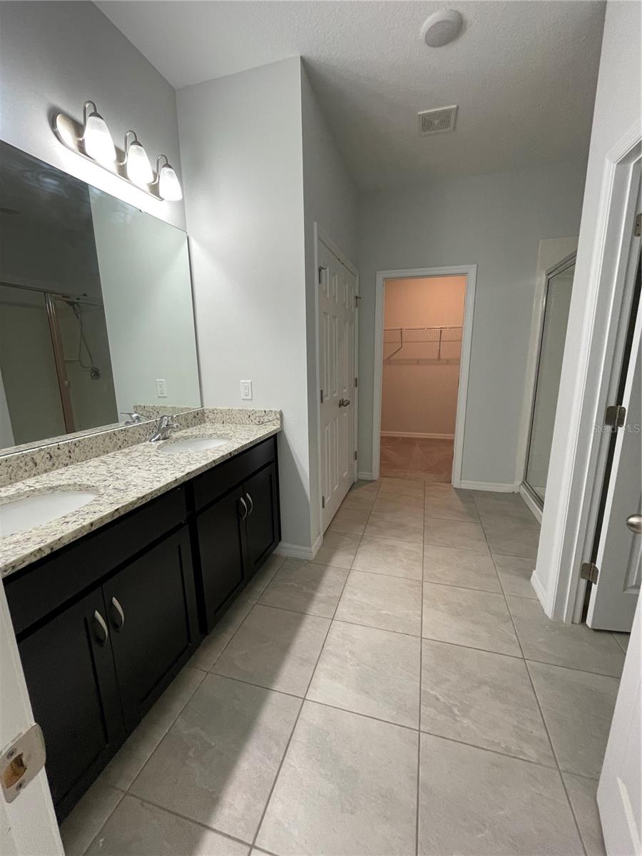 Image 8 of 16 For 29274 Armoyan Boulevard
