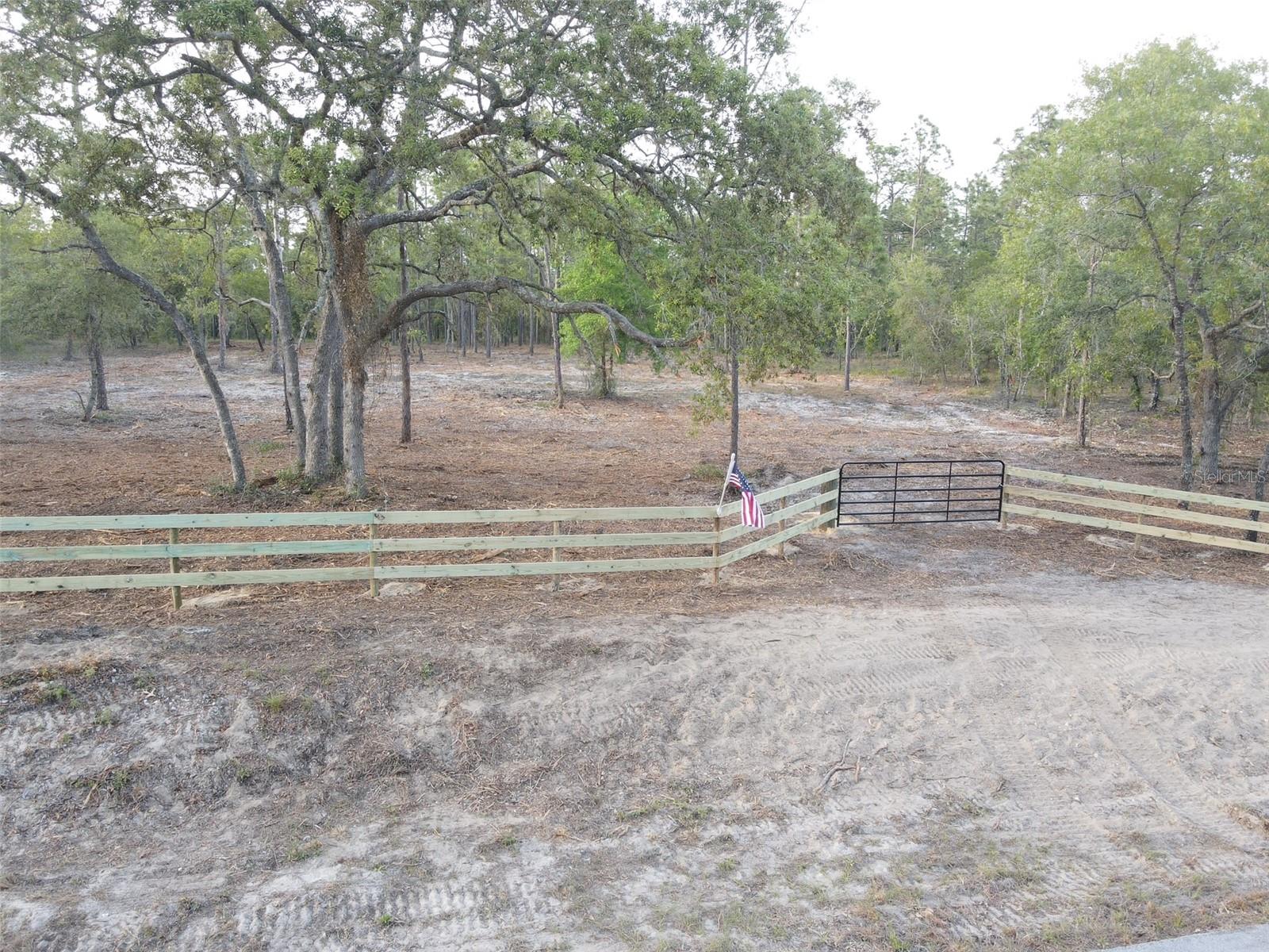 Image 3 of 11 For Anchor Boulevard