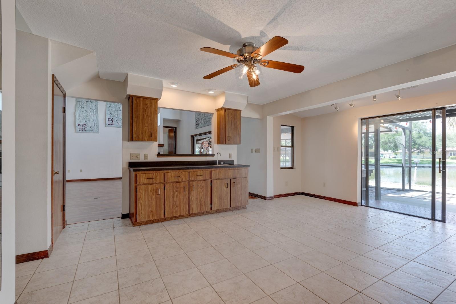Image 10 of 68 For 5339 Kings Court