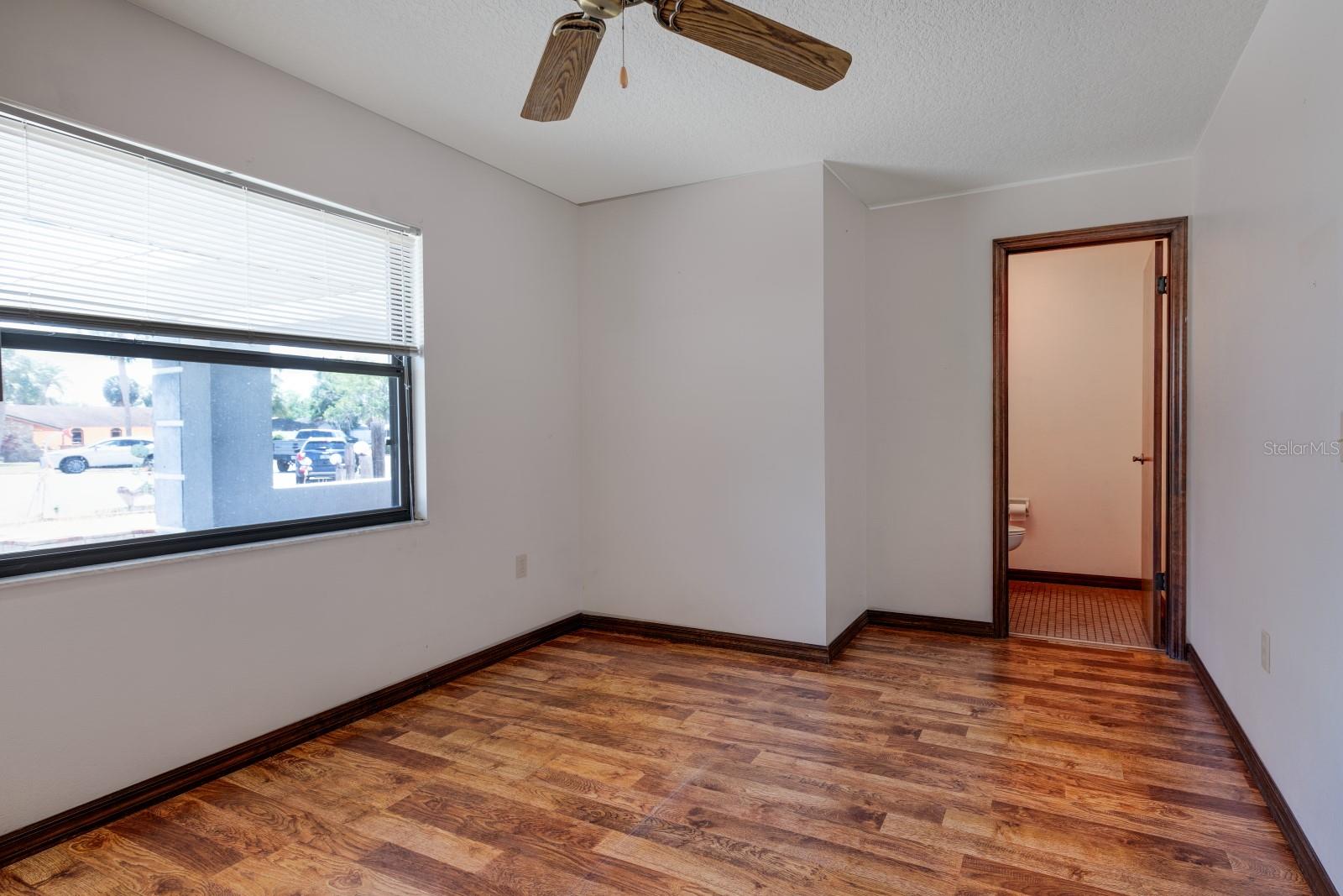 Image 17 of 68 For 5339 Kings Court