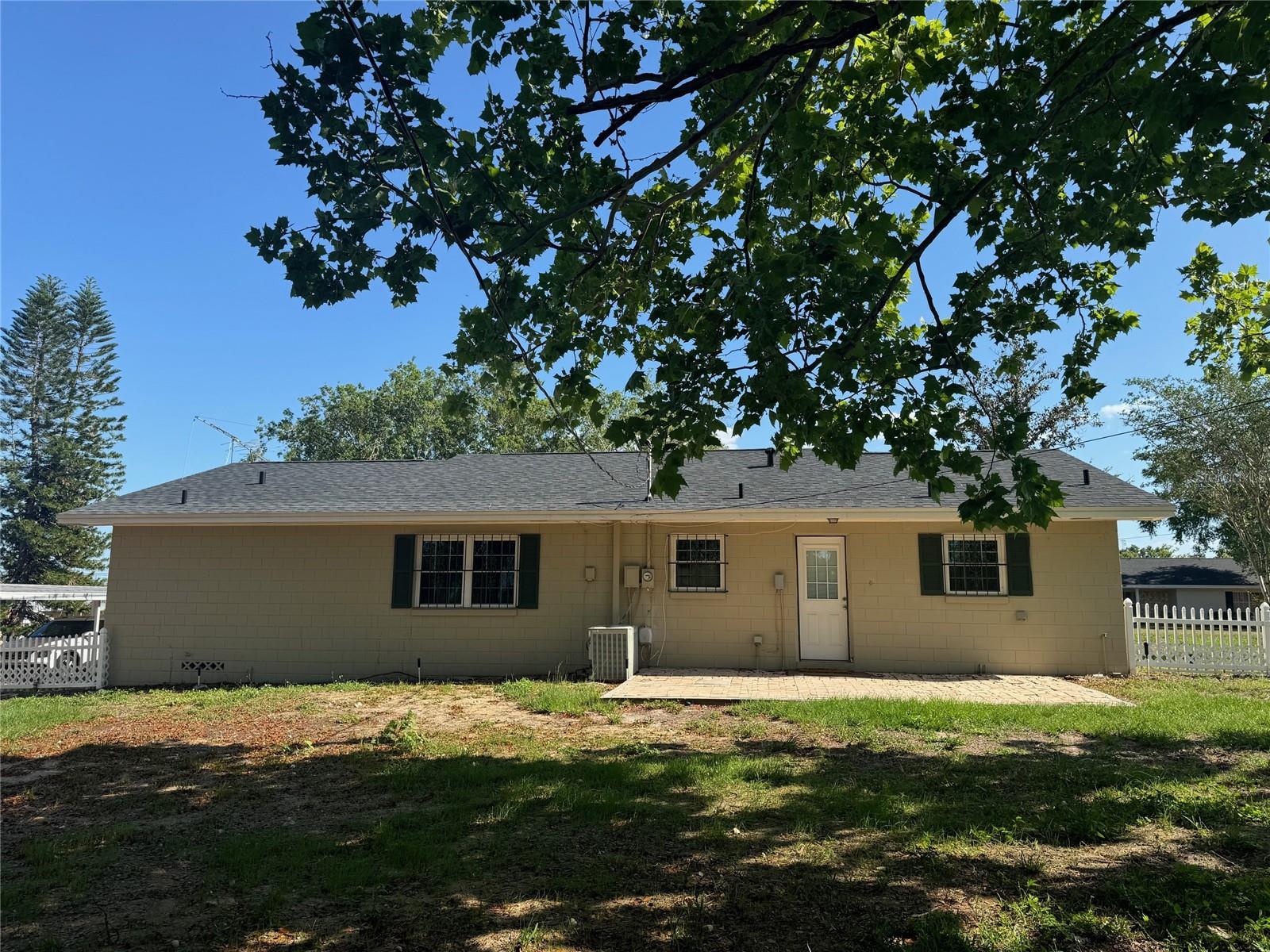 Image 15 of 17 For 619 Seminole Avenue