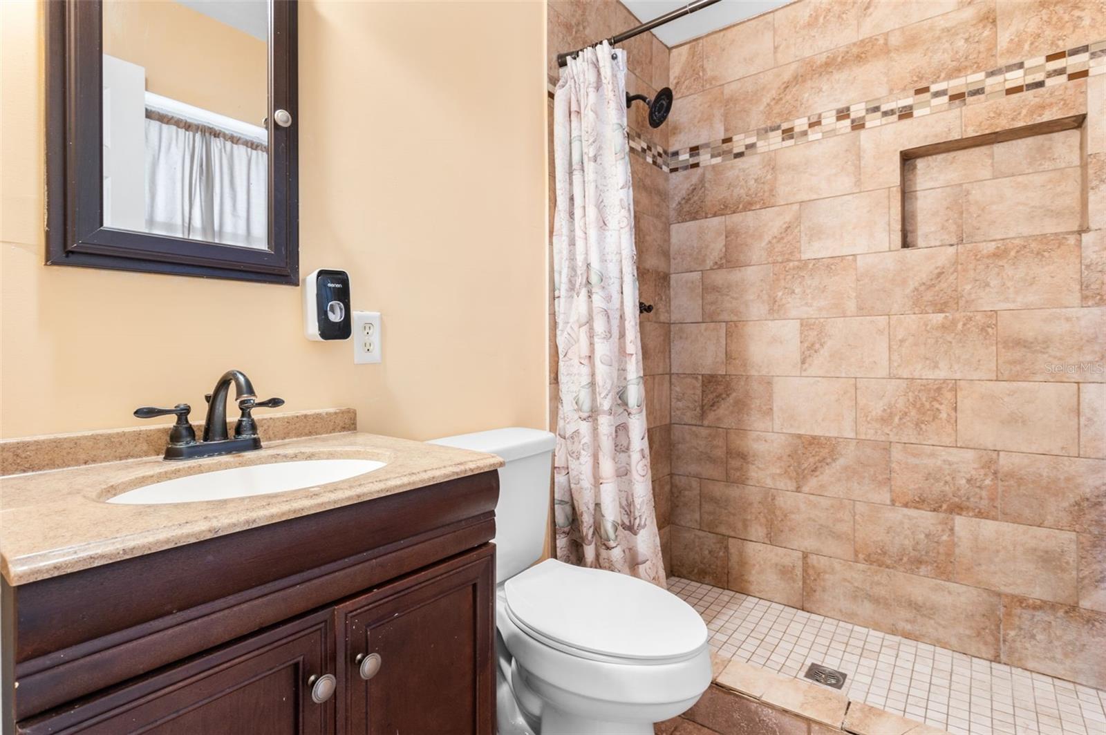 Image 11 of 21 For 6808 Fern Circle