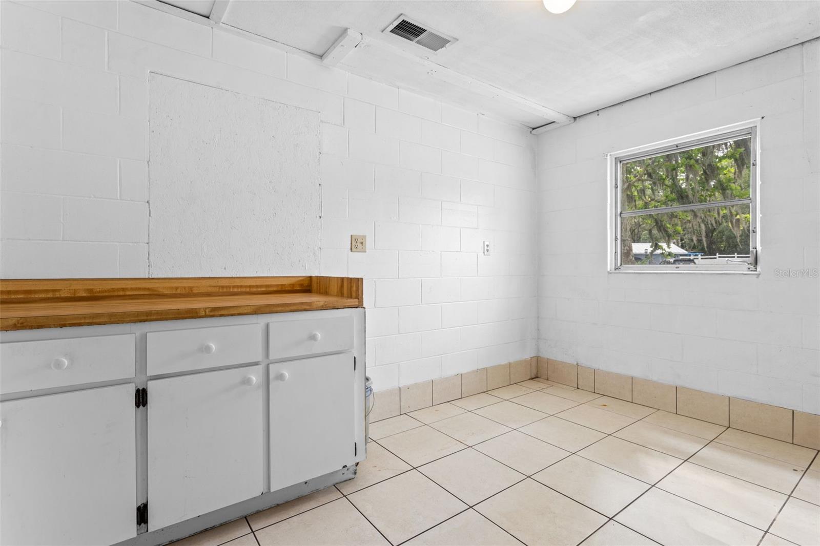 Image 15 of 21 For 6808 Fern Circle