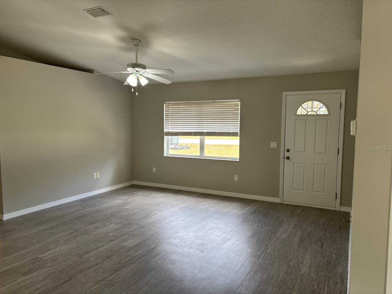 Image 9 of 40 For 4046 Bennett Street
