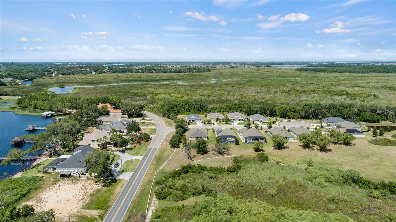 Image 19 of 63 For 16211 Oak Breeze Court