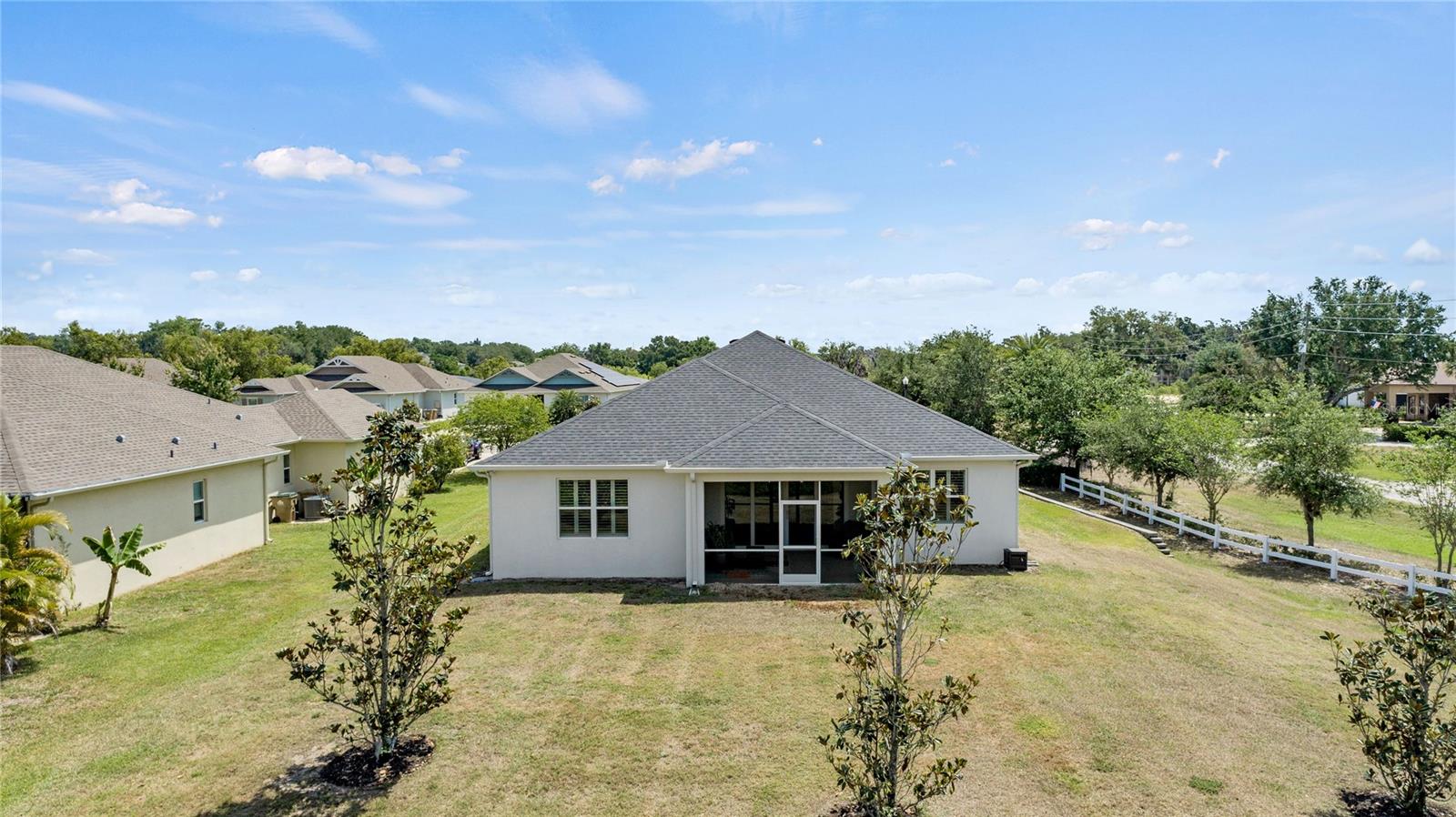 Image 22 of 63 For 16211 Oak Breeze Court