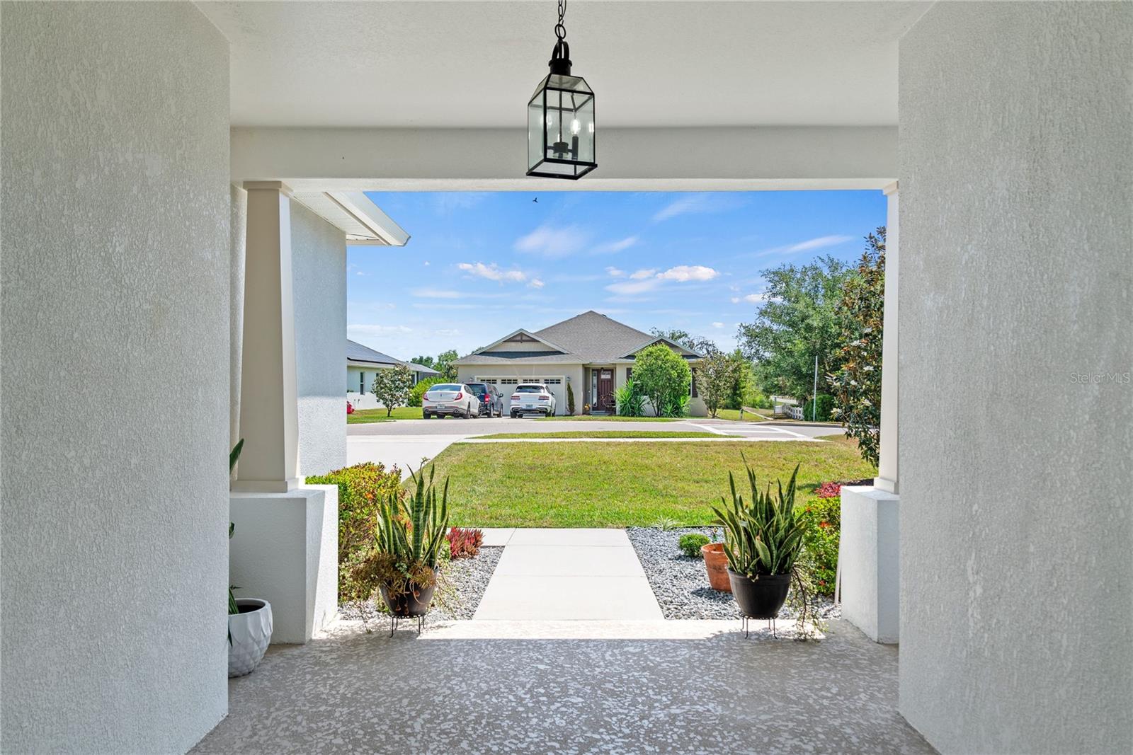 Image 44 of 63 For 16211 Oak Breeze Court