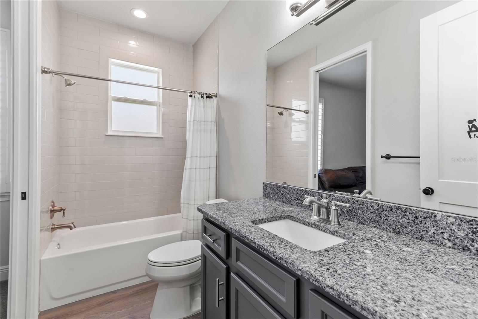 Image 52 of 63 For 16211 Oak Breeze Court