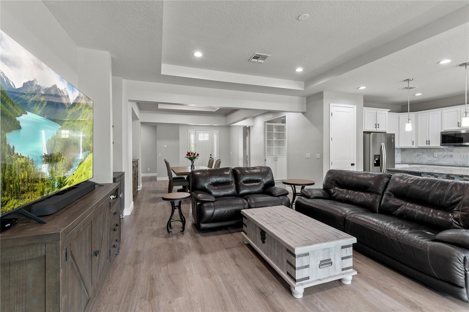 Image 57 of 63 For 16211 Oak Breeze Court