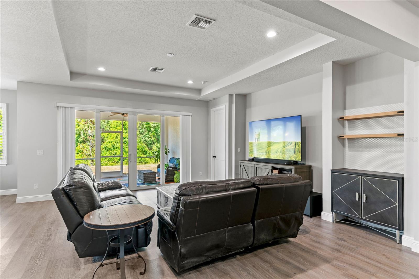 Image 59 of 63 For 16211 Oak Breeze Court