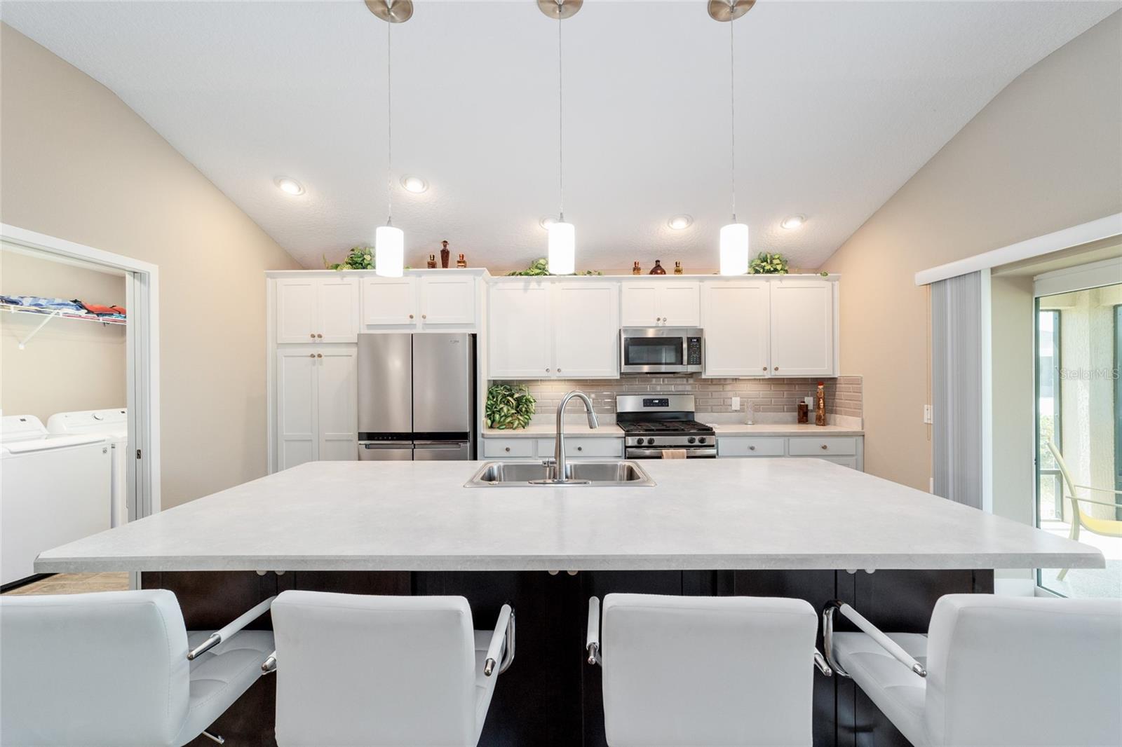 Image 18 of 66 For 560 Caputo Court