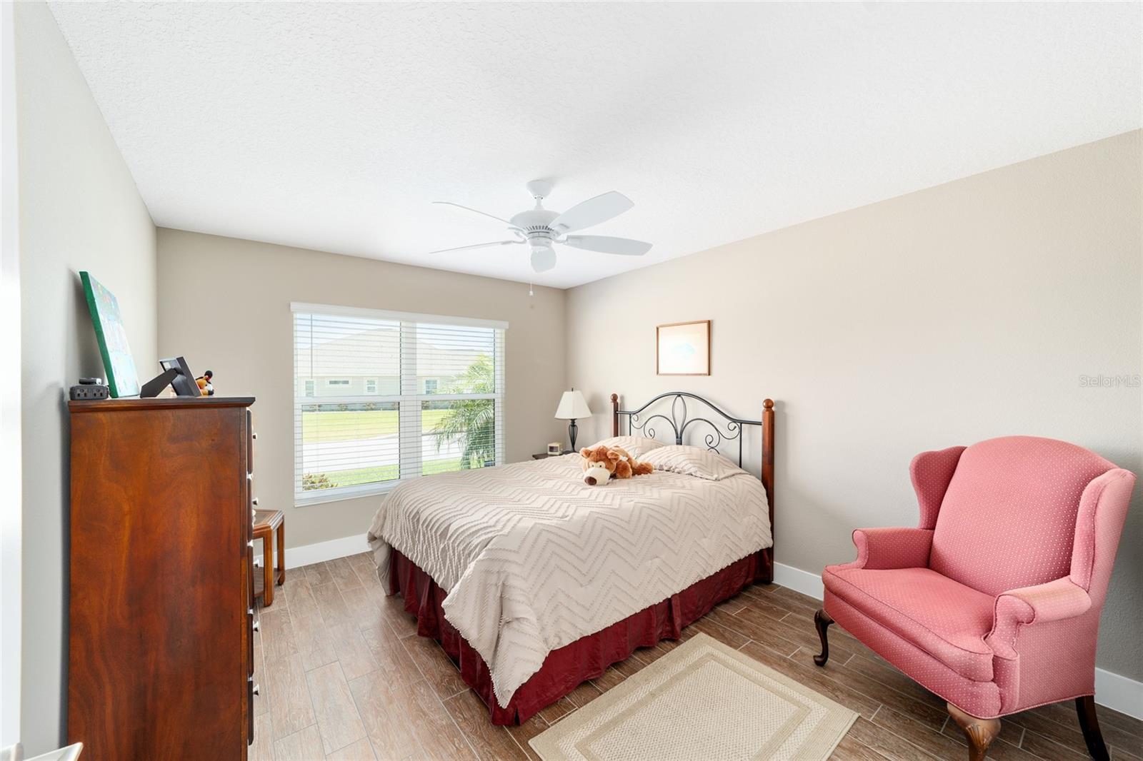 Image 30 of 66 For 560 Caputo Court