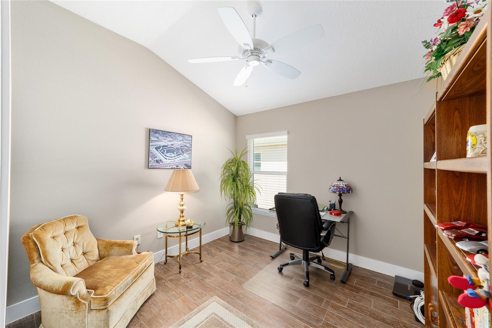 Image 34 of 66 For 560 Caputo Court