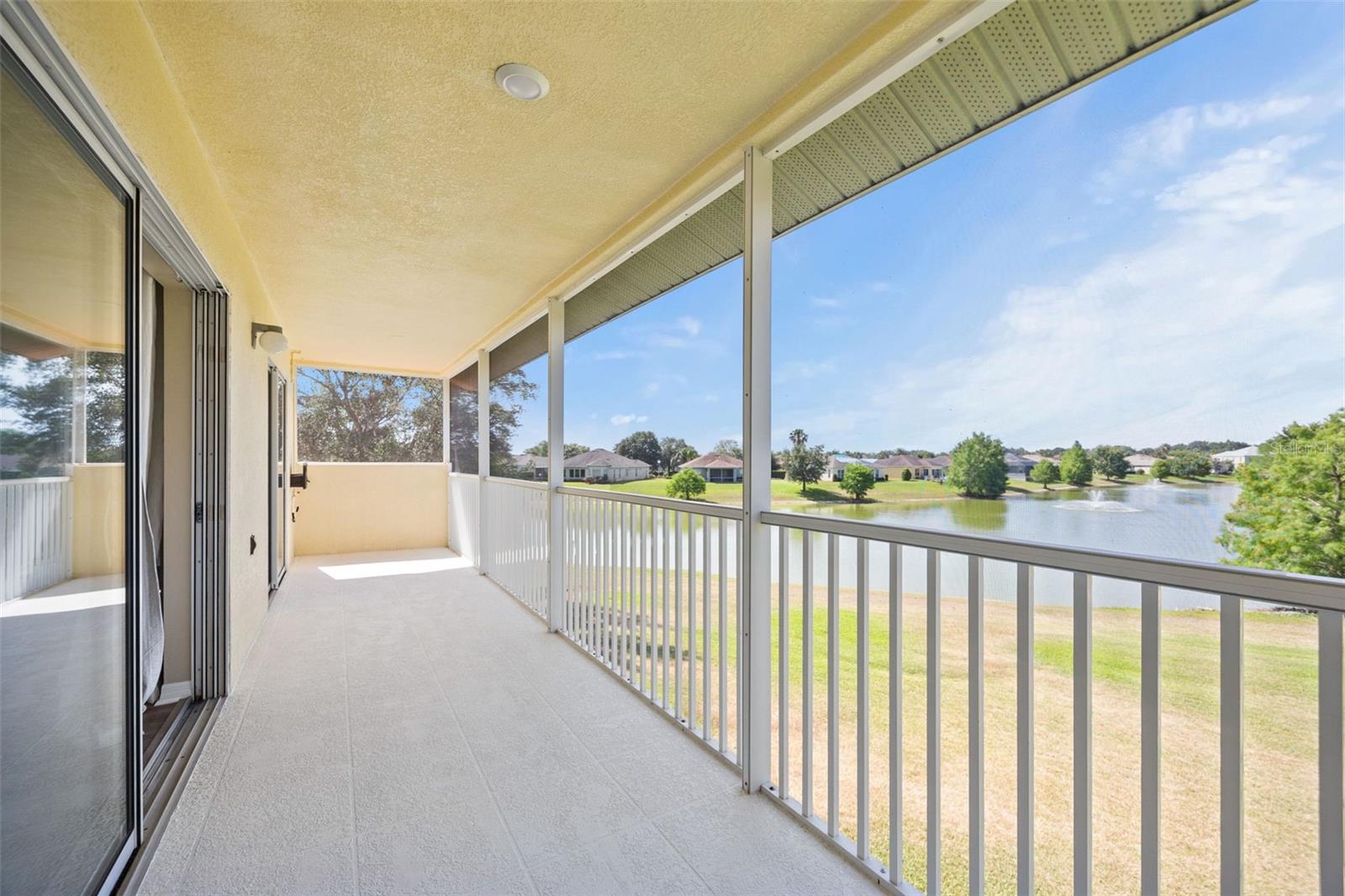 Image 4 of 37 For 5492 Compass Point Na