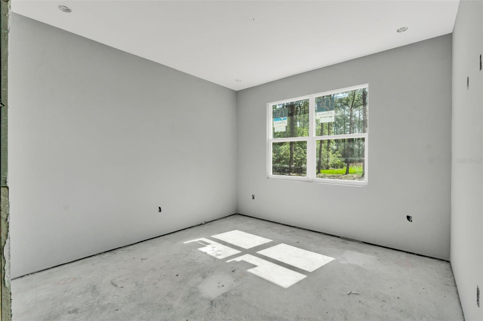 Image 23 of 33 For 42191 Cashew Street