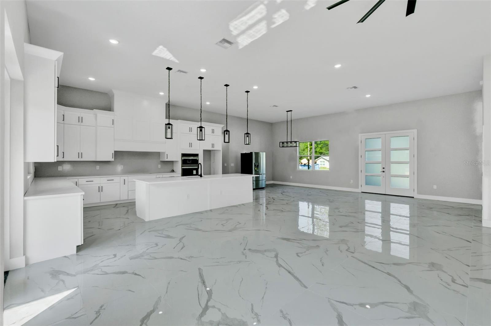 Image 7 of 33 For 42191 Cashew Street
