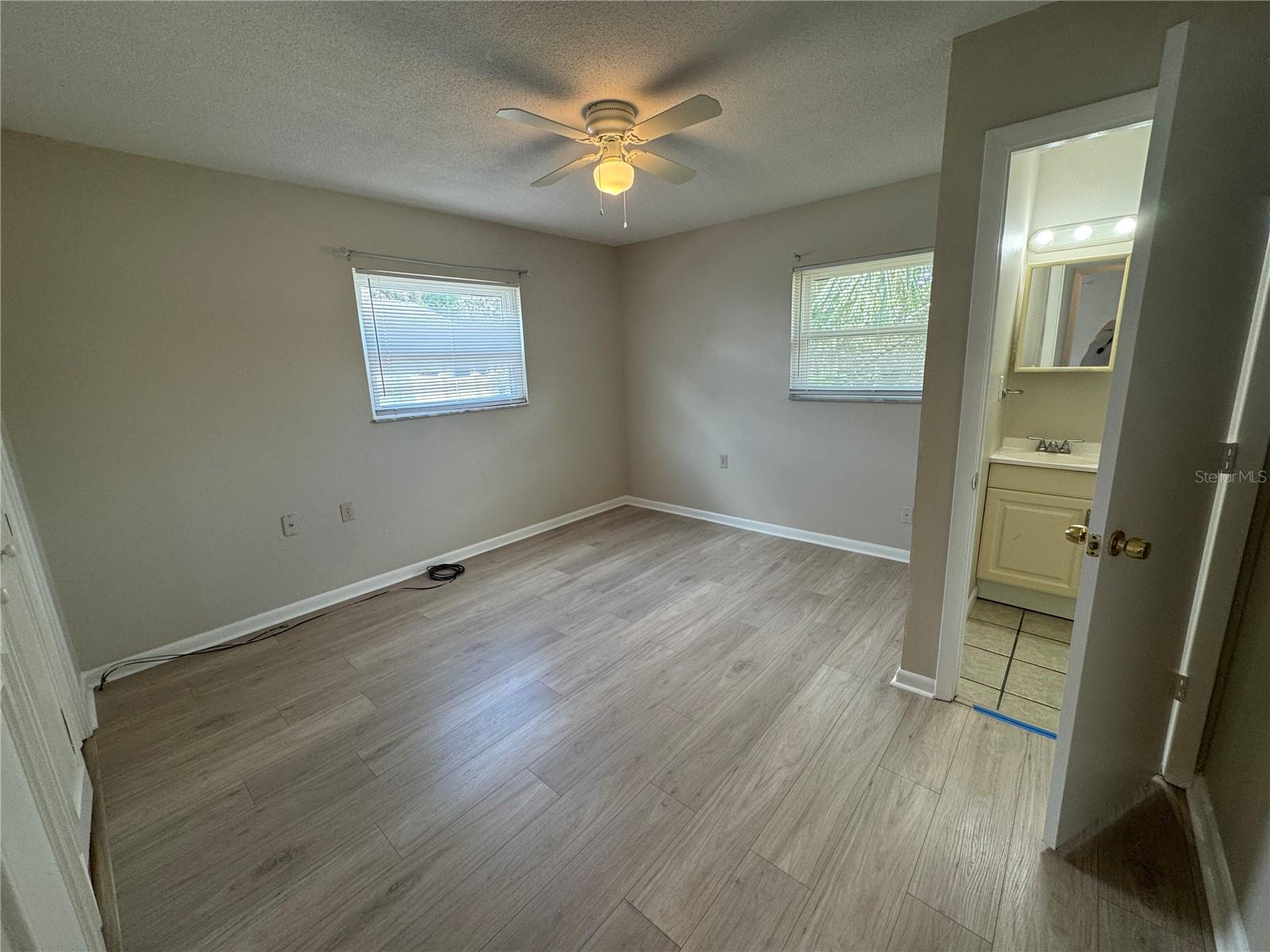 Image 13 of 17 For 32641 Lake Eustis Drive