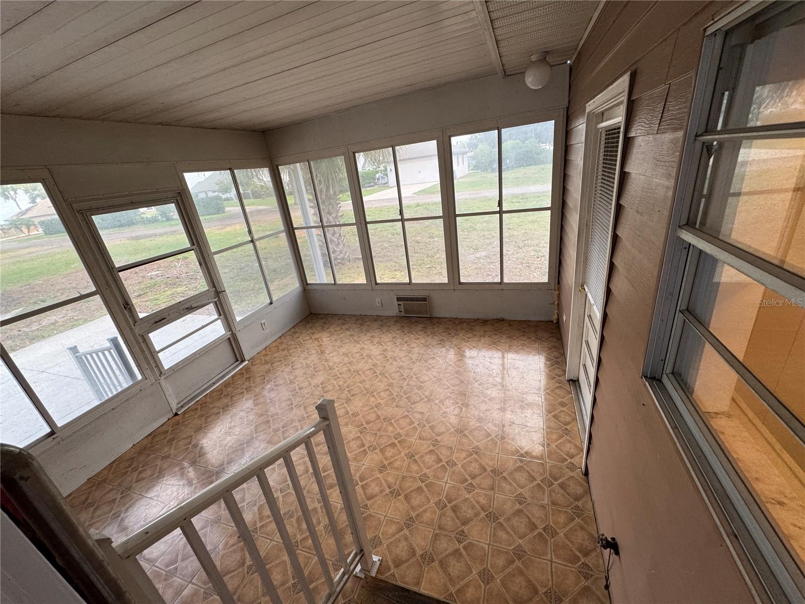 Image 15 of 17 For 32641 Lake Eustis Drive