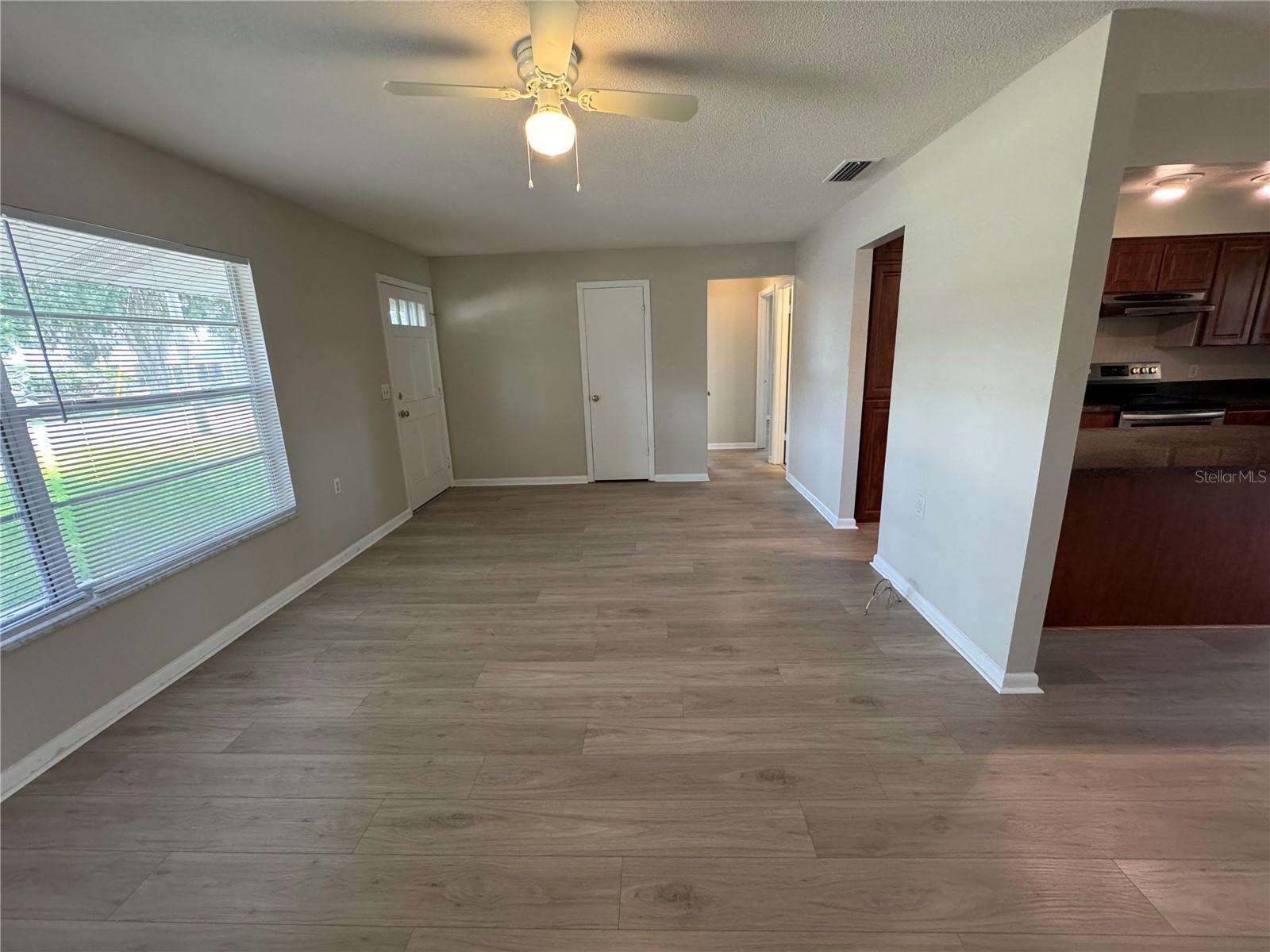 Image 3 of 17 For 32641 Lake Eustis Drive