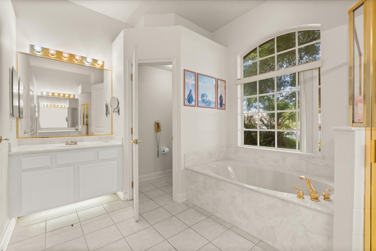 Image 16 of 52 For 2112 Saint Ives Court