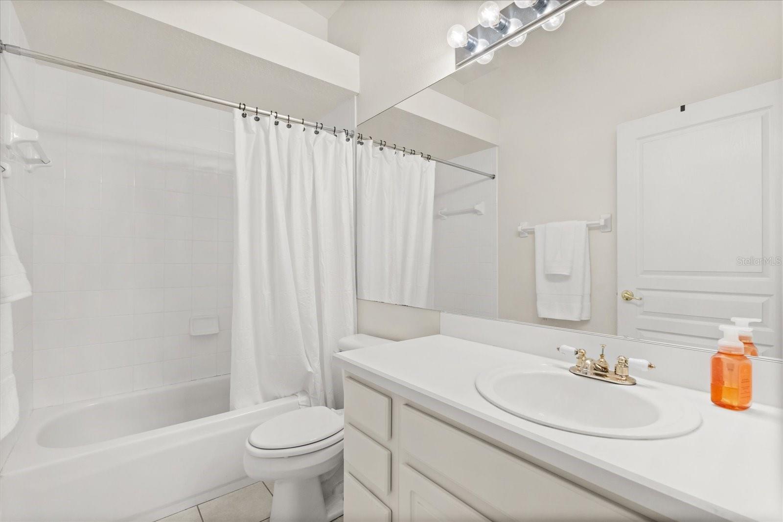 Image 21 of 52 For 2112 Saint Ives Court
