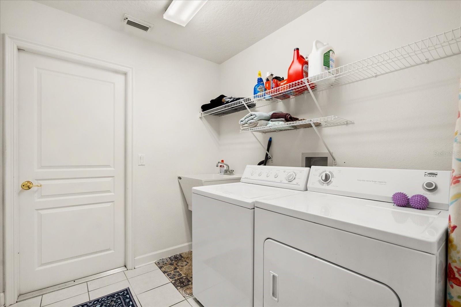 Image 23 of 52 For 2112 Saint Ives Court