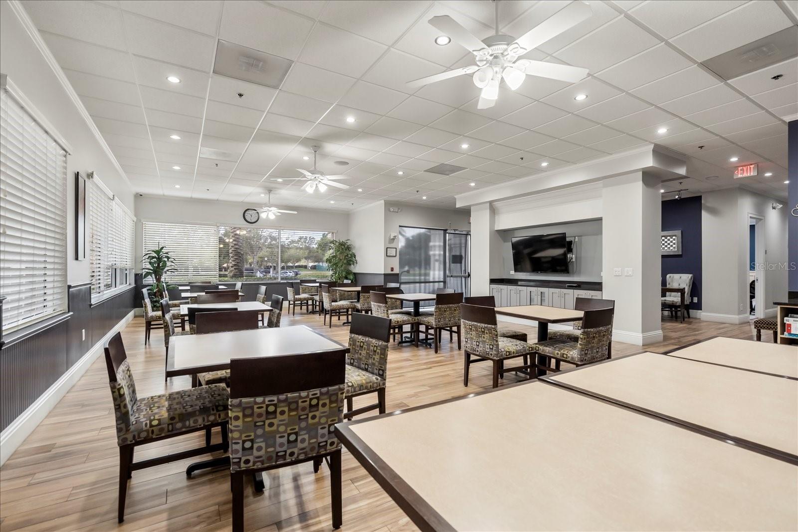 Image 42 of 52 For 2112 Saint Ives Court