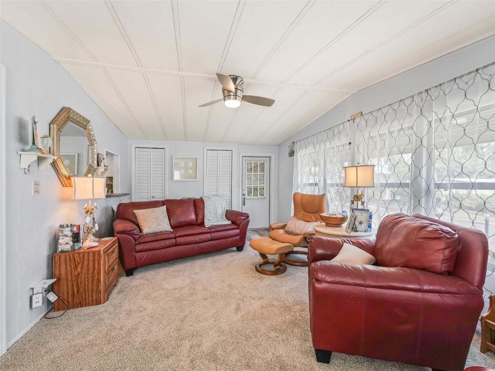 Image 8 of 34 For 941 Tarrson Boulevard