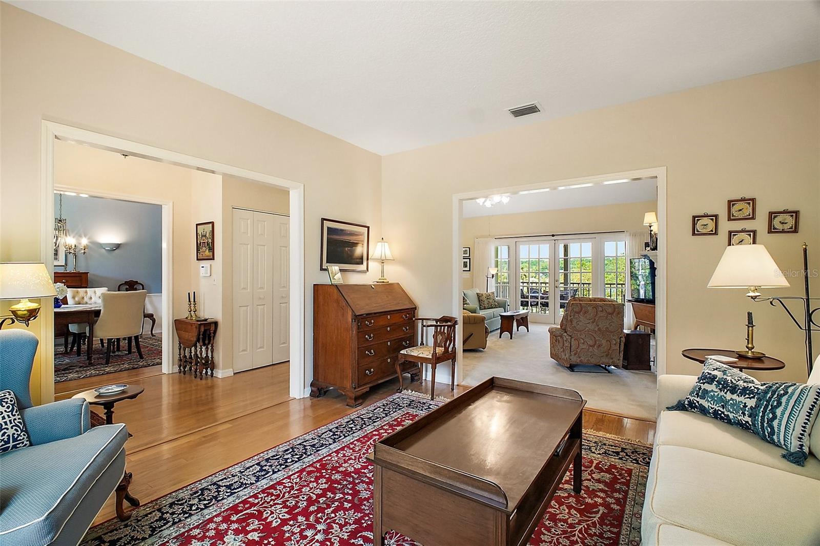 Image 9 of 59 For 809 Northside Drive