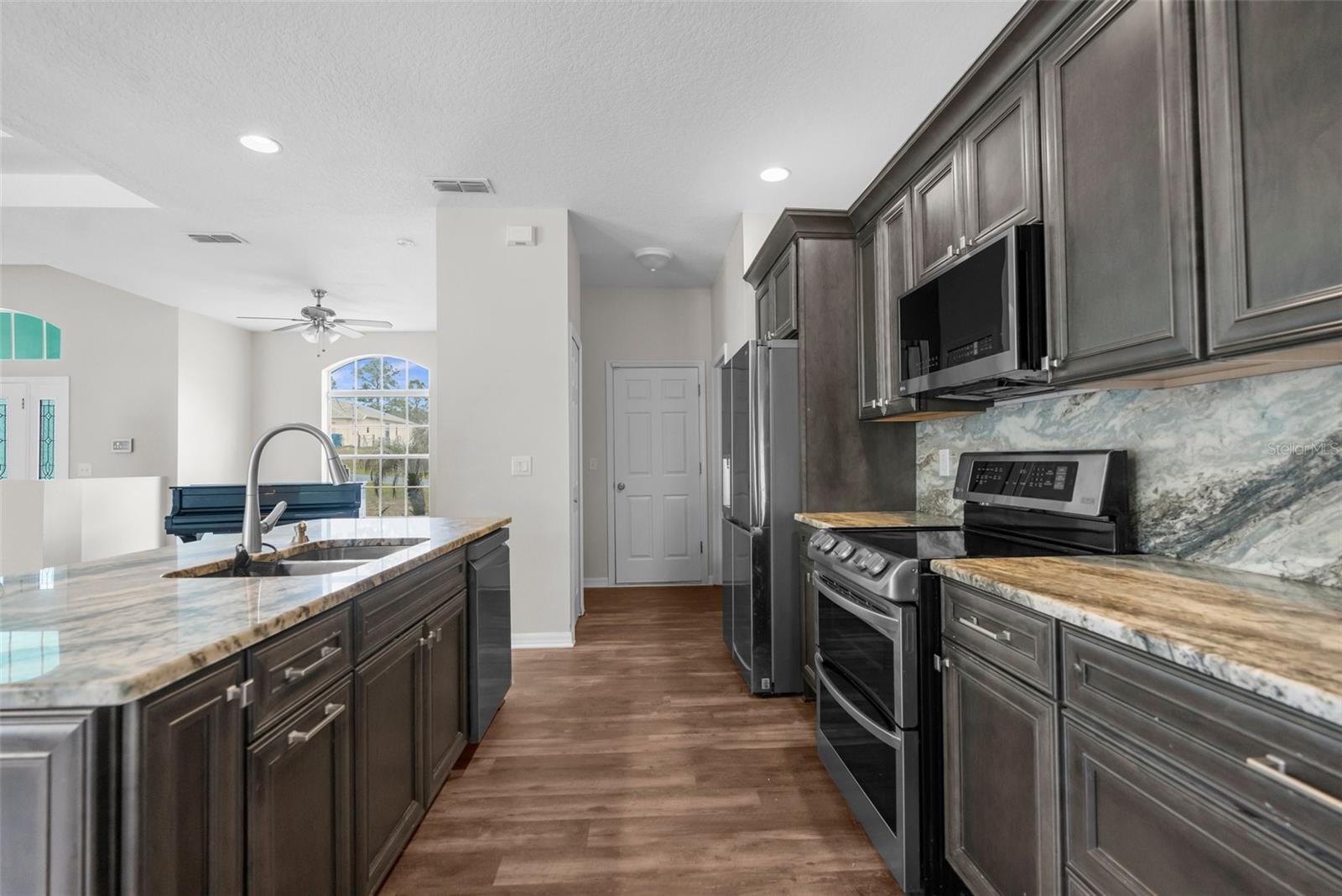 Image 10 of 40 For 11344 Gallinule Avenue
