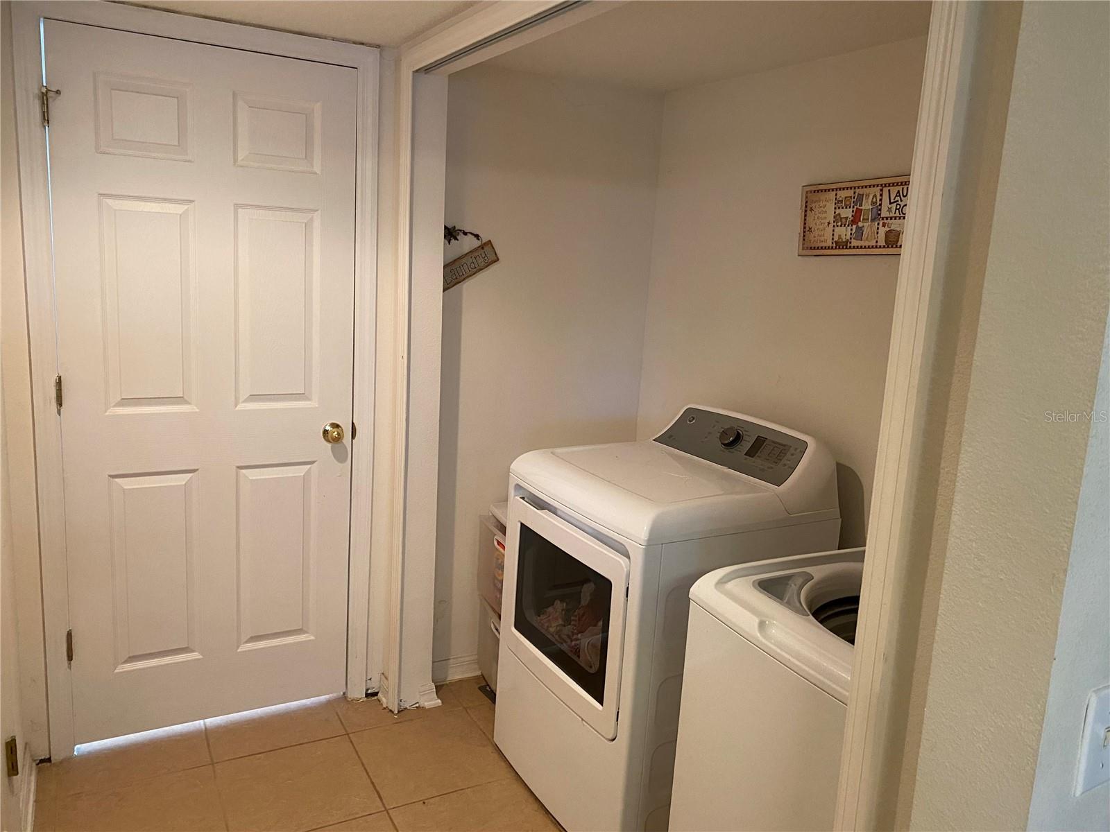 Image 12 of 18 For 1730 Ridgemoor Drive