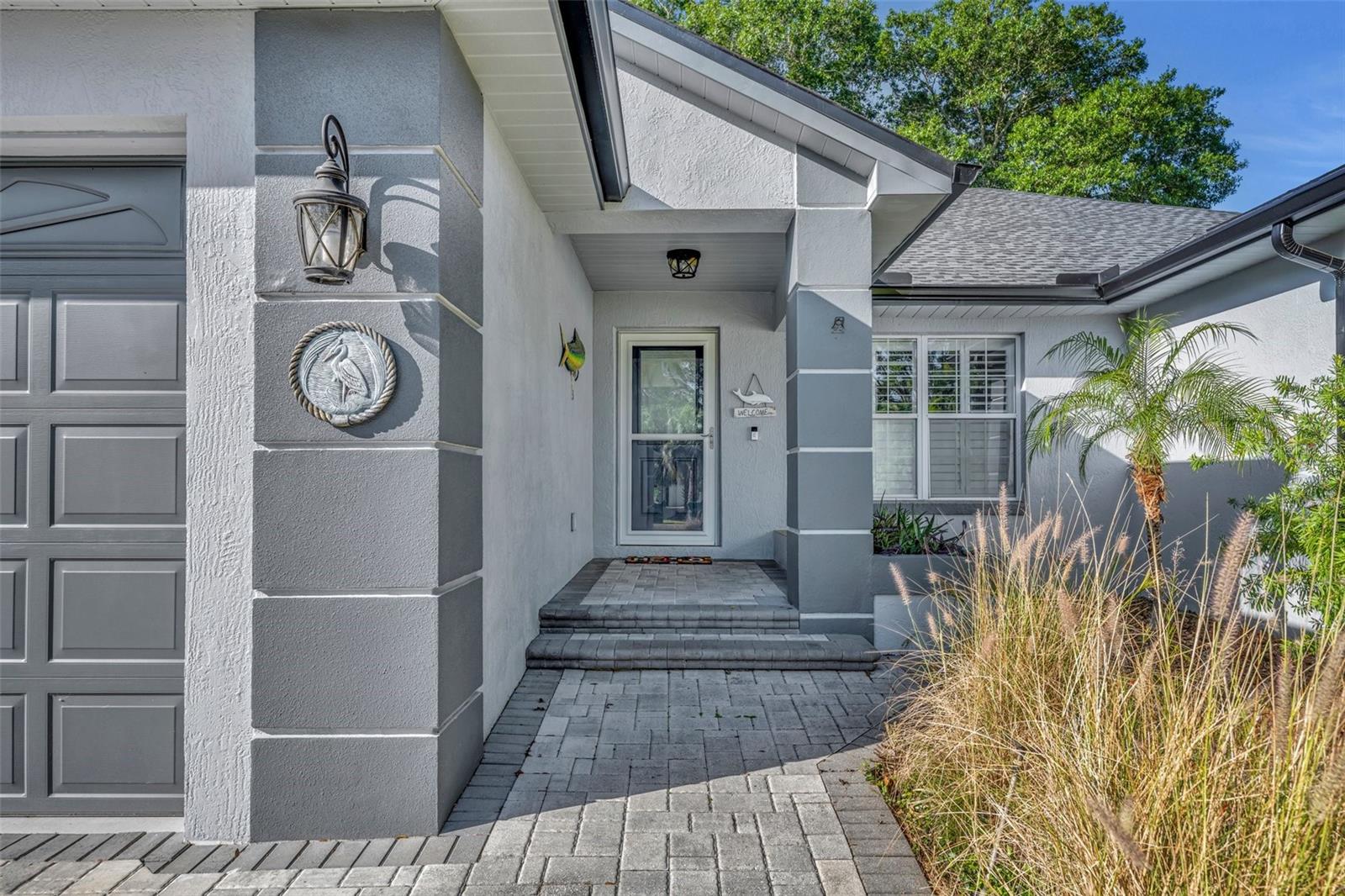 Listing photo id 3 for 11768 Riverhaven Drive