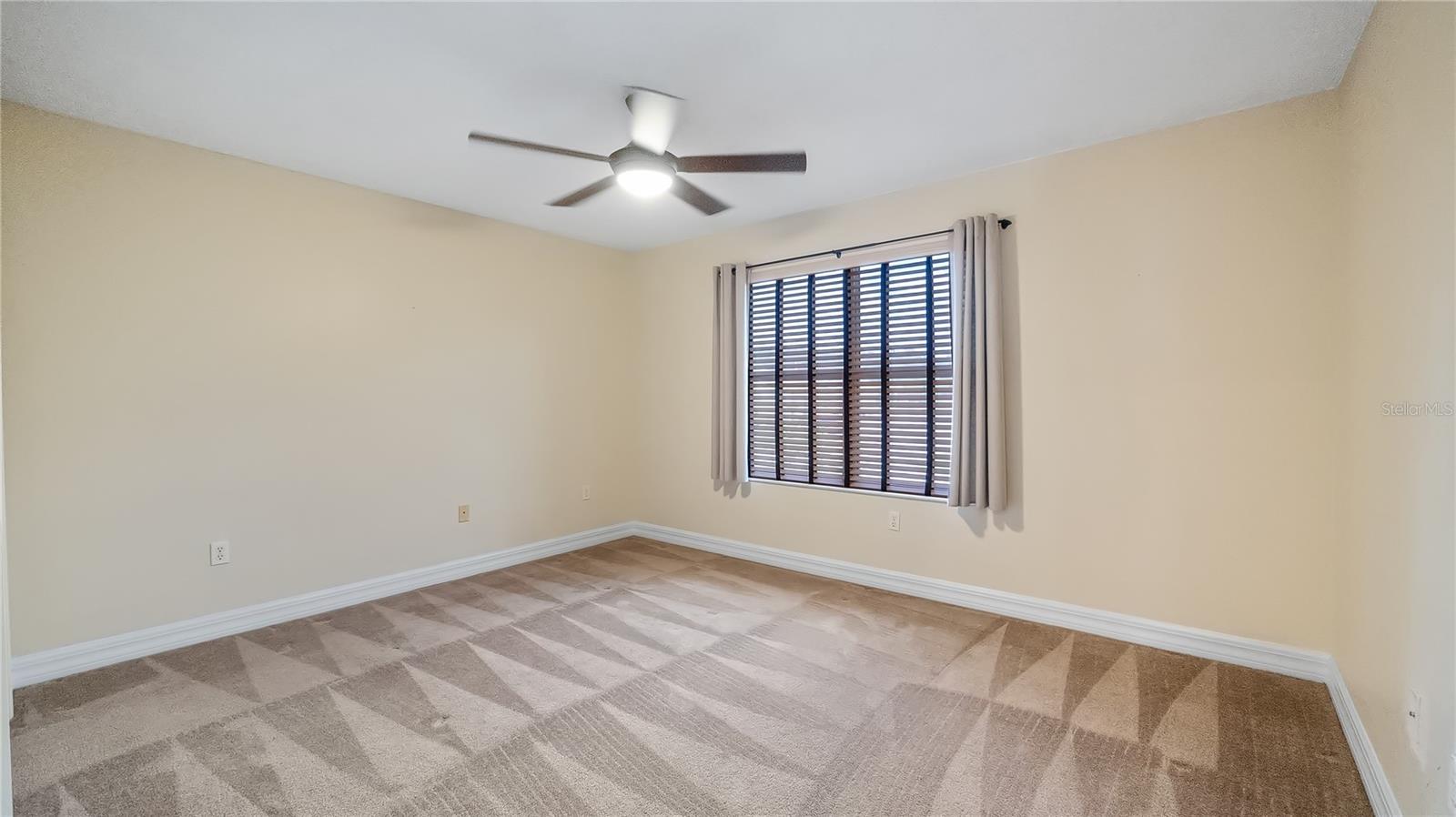 Image 17 of 53 For 16608 Citrus Parkway