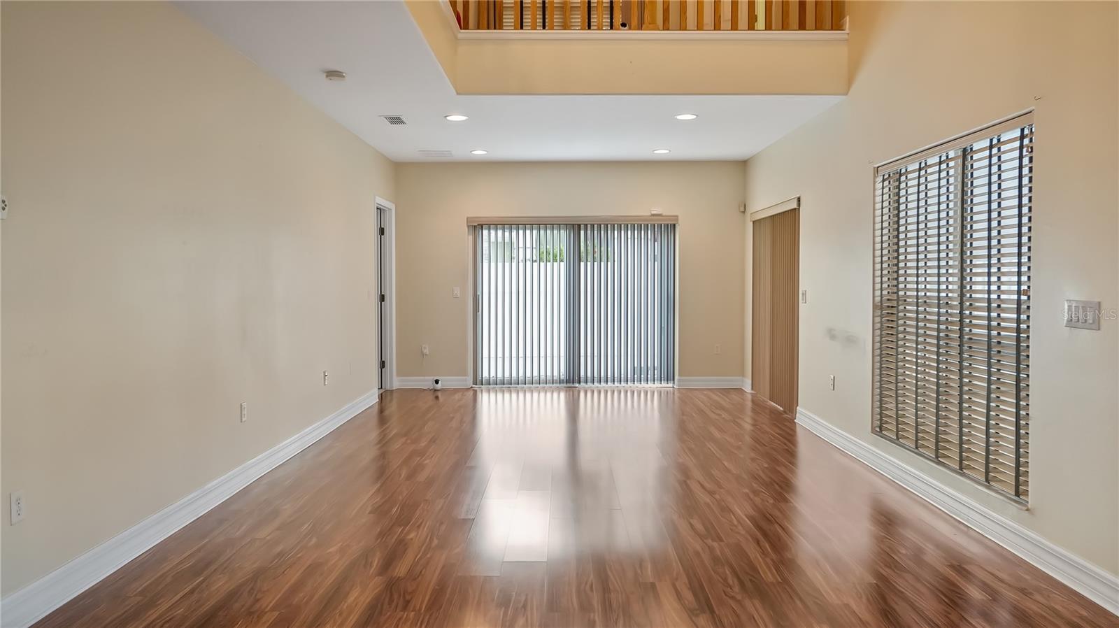 Image 24 of 53 For 16608 Citrus Parkway