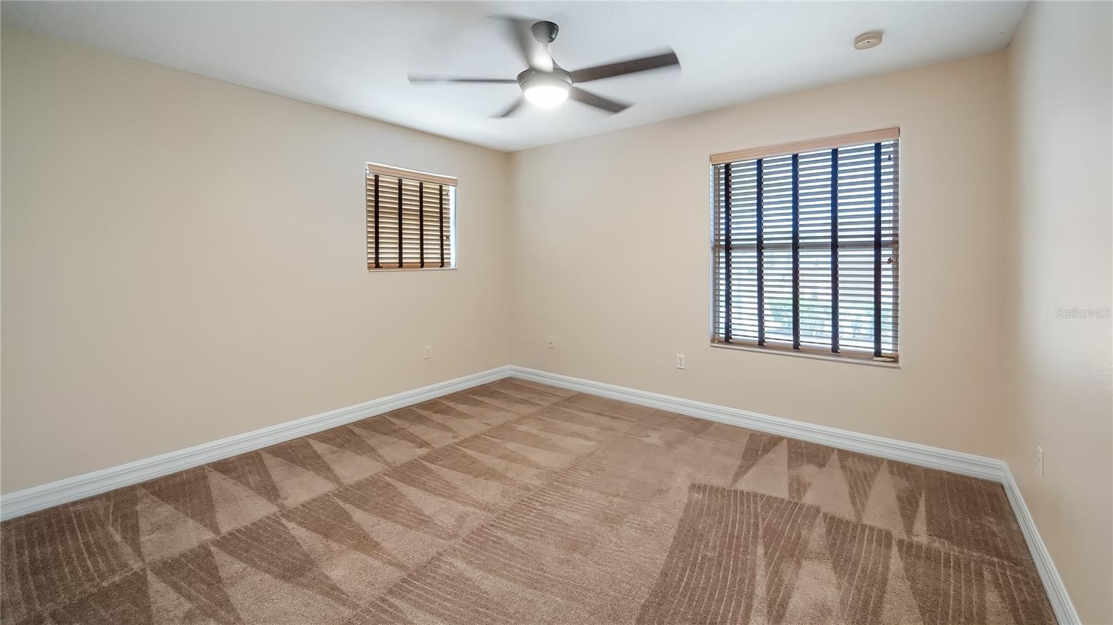 Image 38 of 53 For 16608 Citrus Parkway