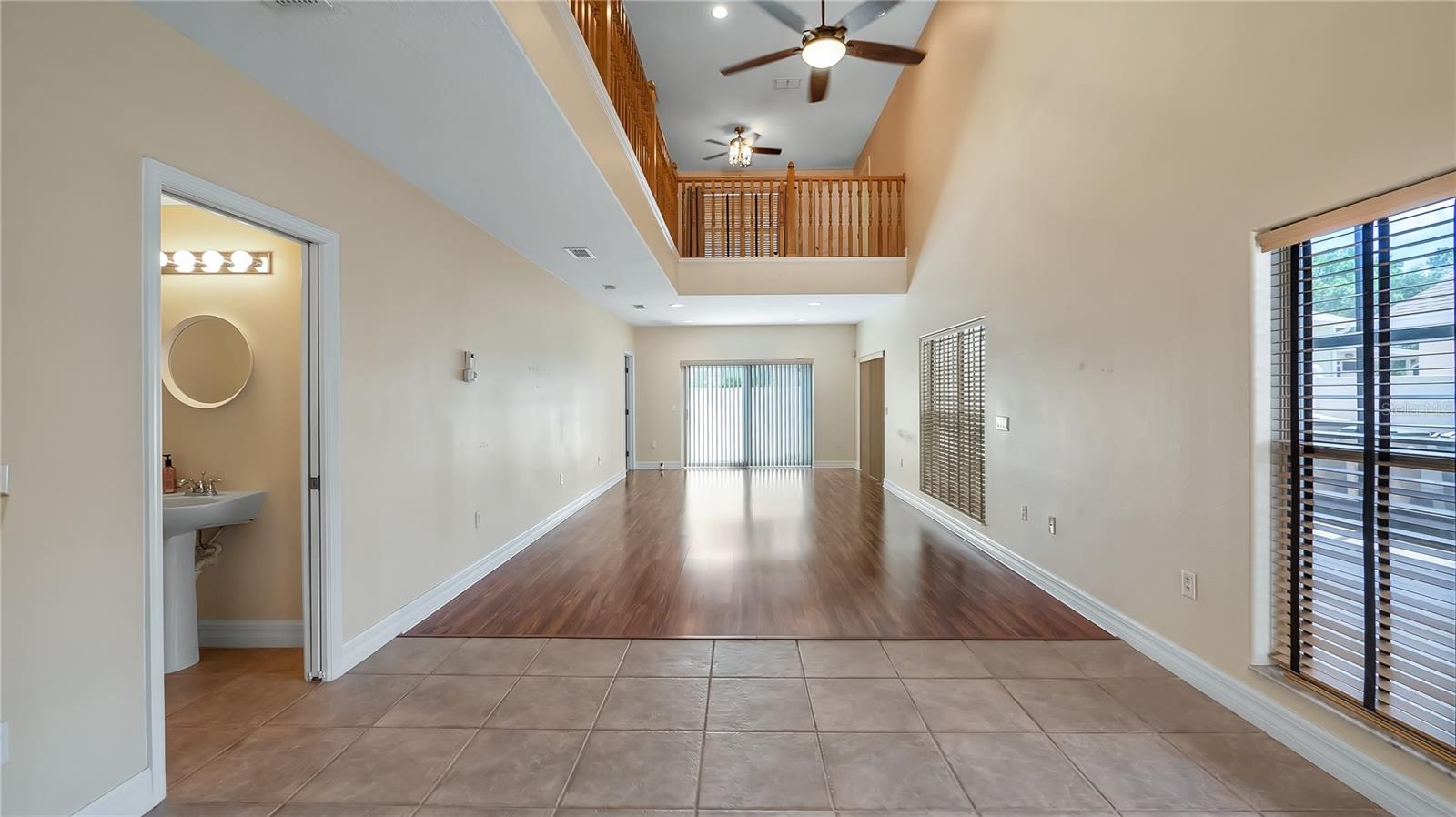 Image 6 of 53 For 16608 Citrus Parkway