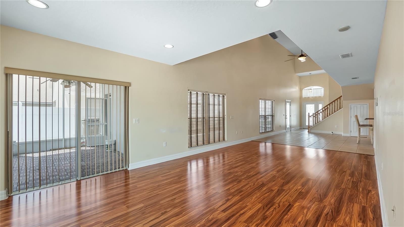 Image 8 of 53 For 16608 Citrus Parkway