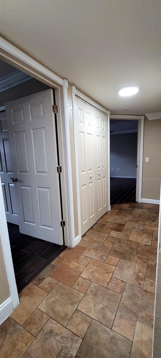 Image 8 of 23 For 14049 Fairway Island Drive 118