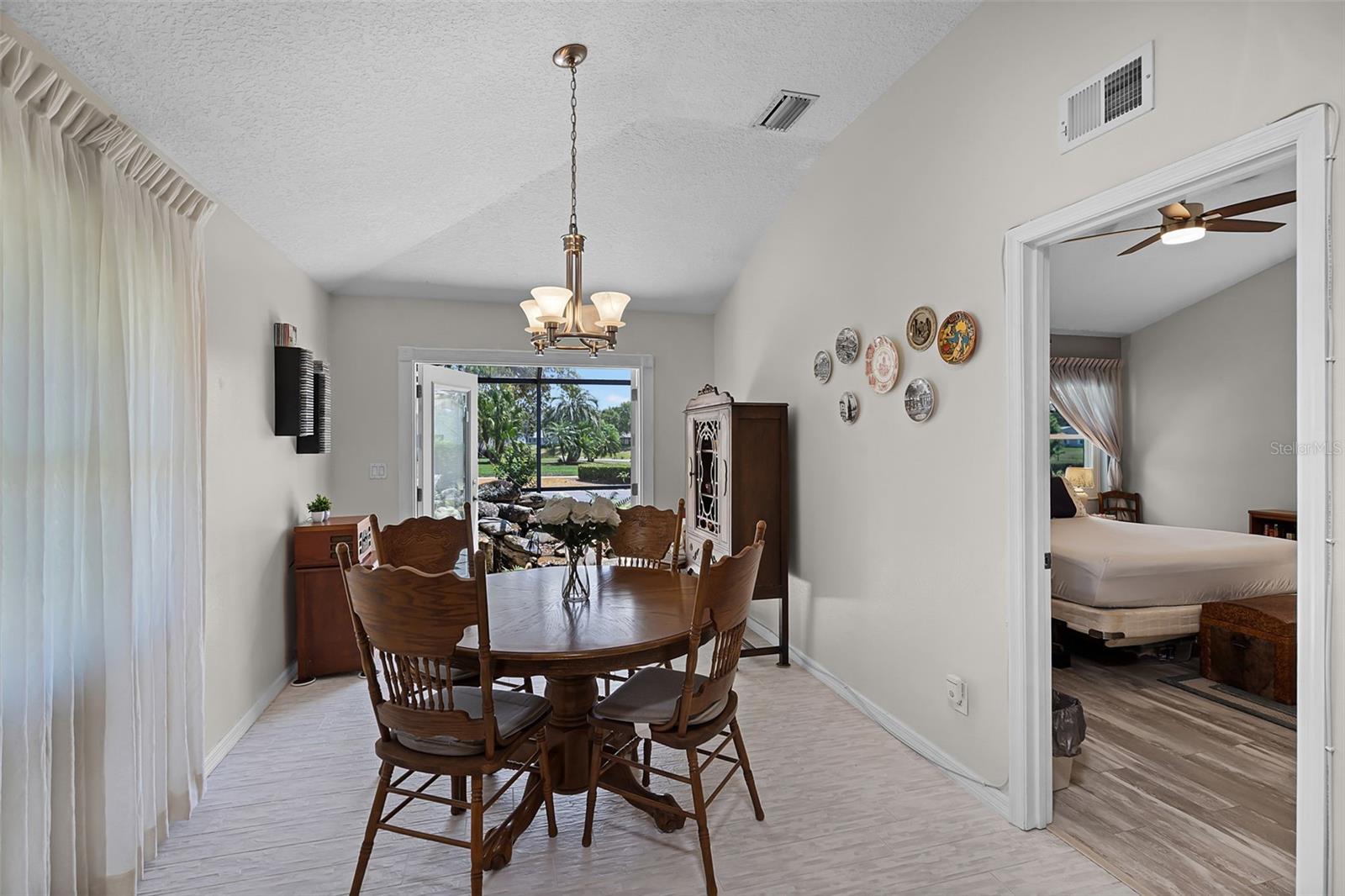 Image 16 of 88 For 5500 Laver Street