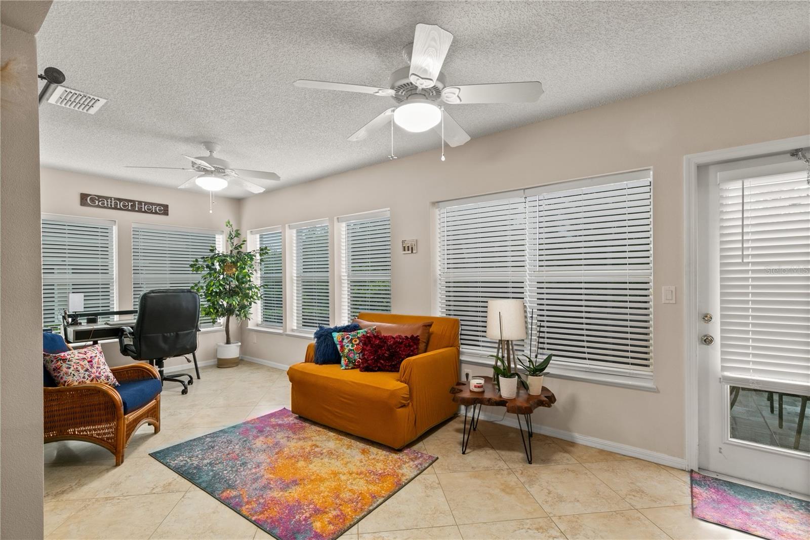 Image 27 of 44 For 4087 Capland Avenue