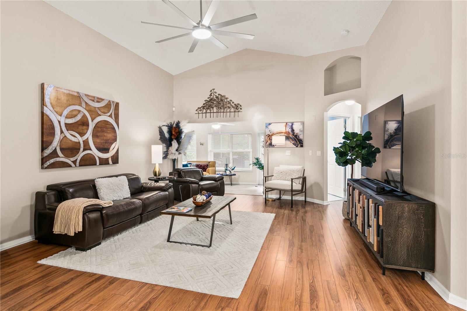 Image 4 of 44 For 4087 Capland Avenue