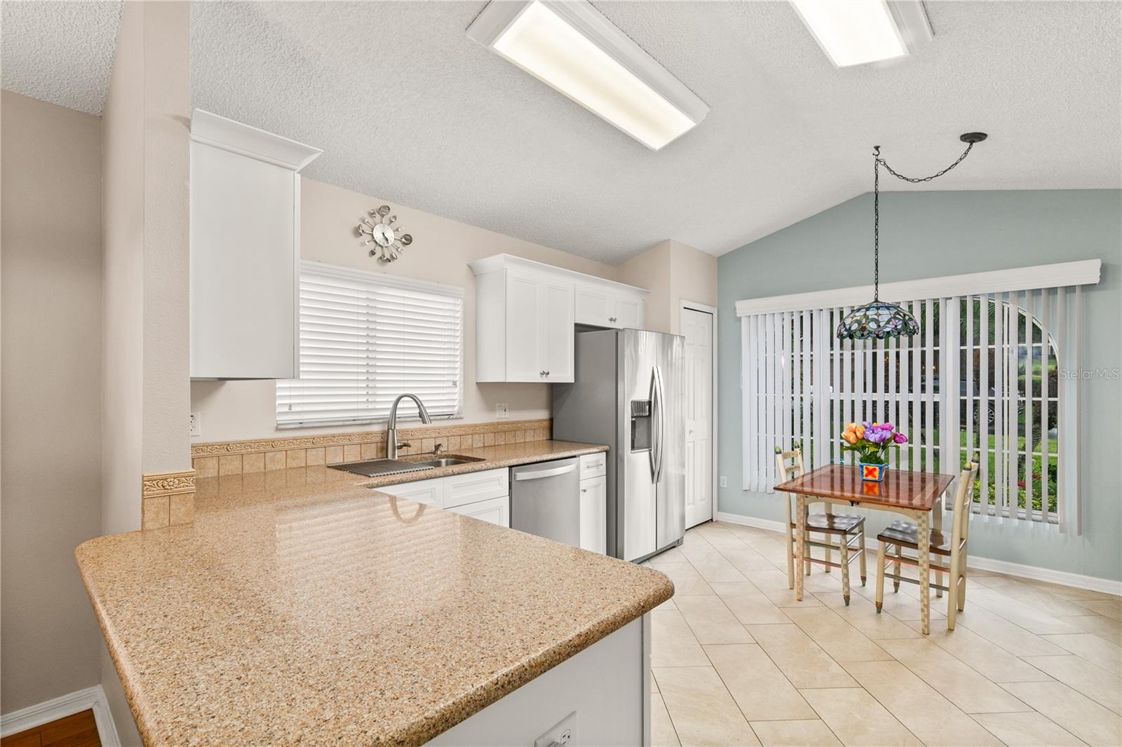 Image 7 of 44 For 4087 Capland Avenue