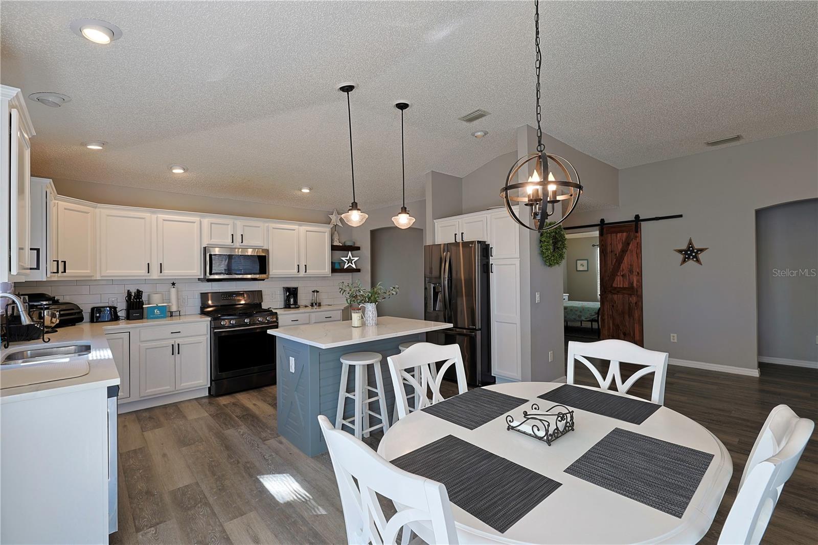 Image 8 of 31 For 1451 Rosedale Way
