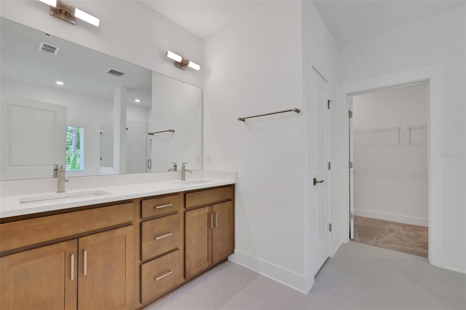 Image 21 of 49 For 300 Grand Landings Parkway