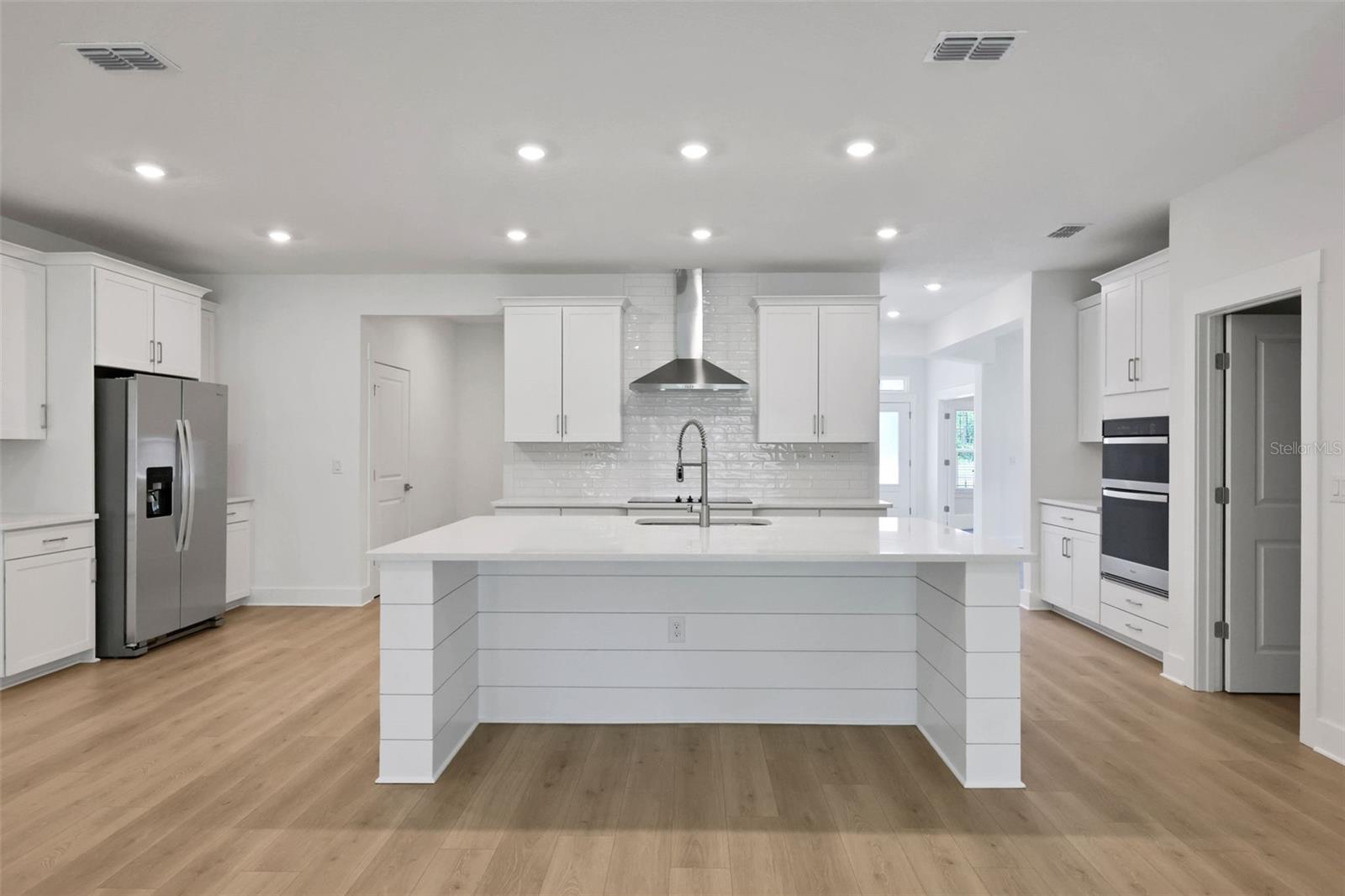 Image 21 of 42 For 302 Grand Landings Parkway