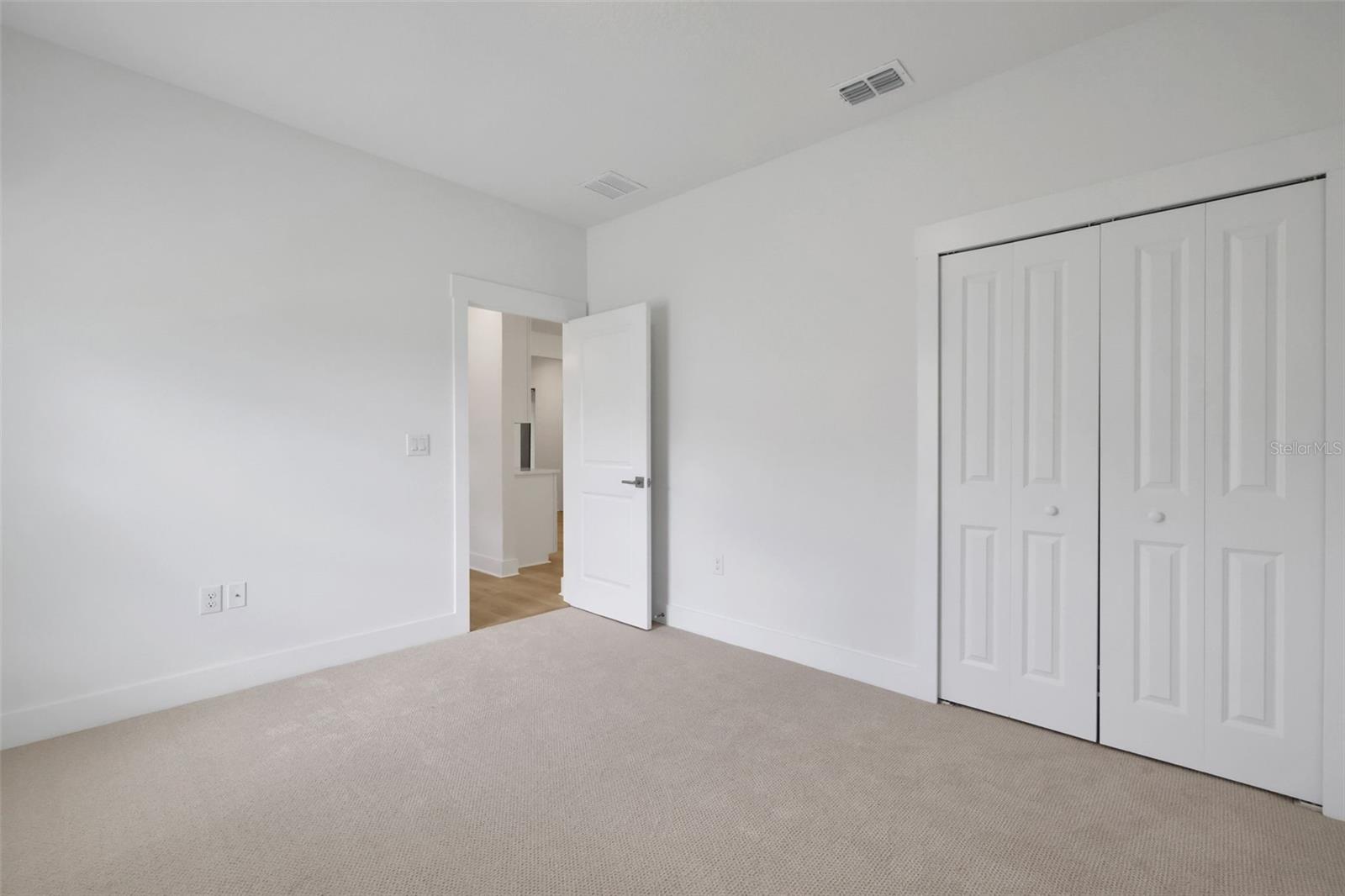Image 31 of 42 For 302 Grand Landings Parkway