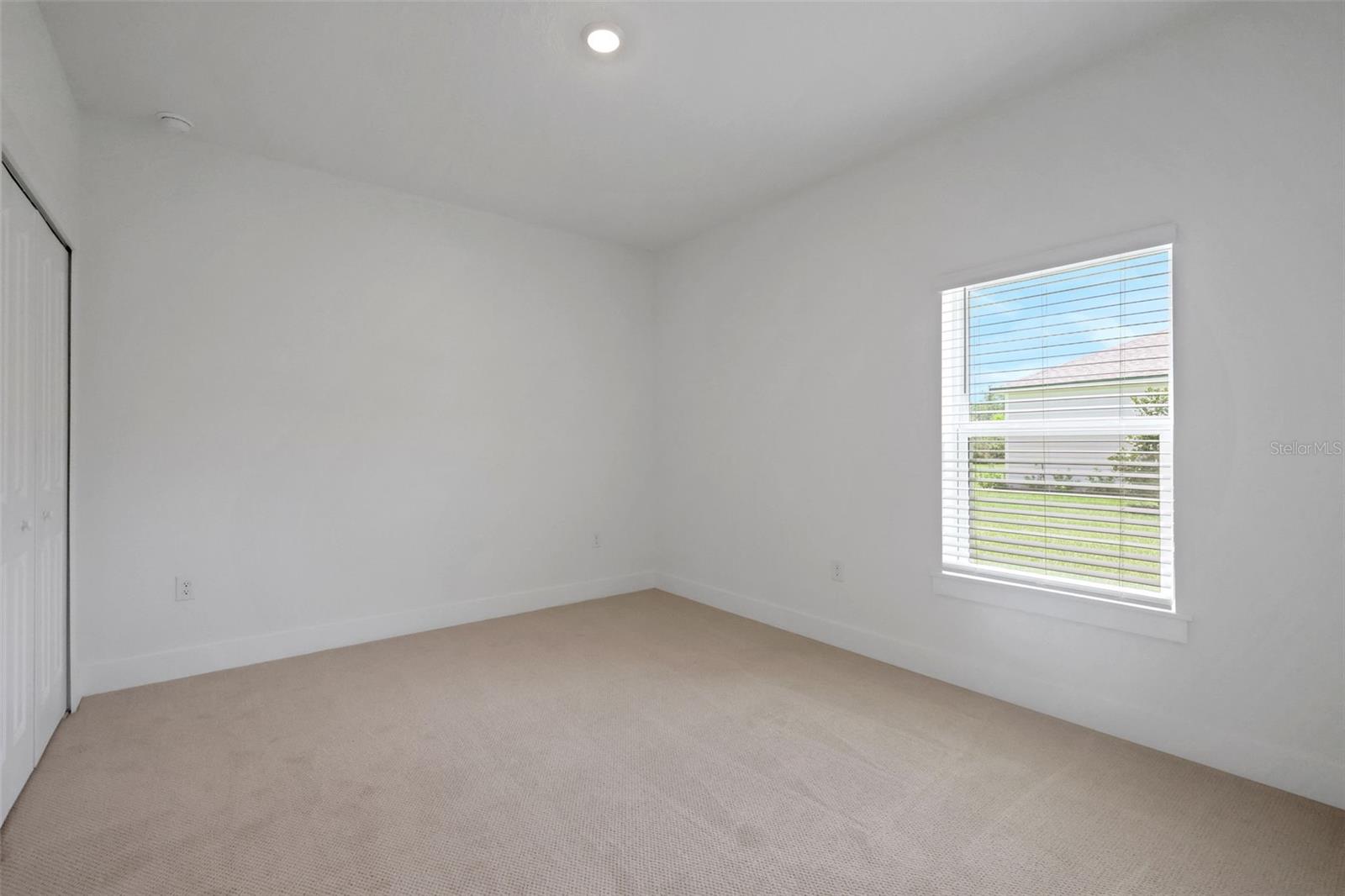 Image 32 of 42 For 302 Grand Landings Parkway