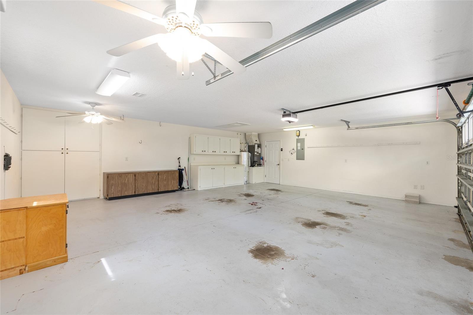Image 41 of 60 For 2750 Coral Reef Way