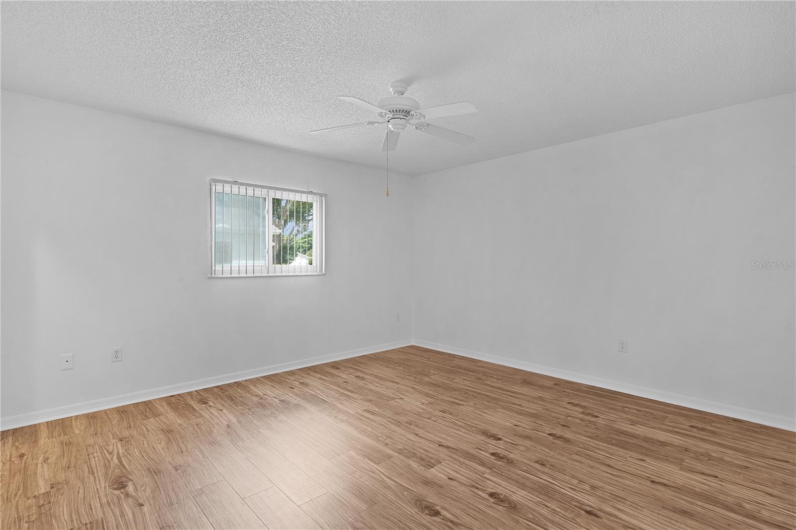 Image 16 of 36 For 9461 173rd Lane